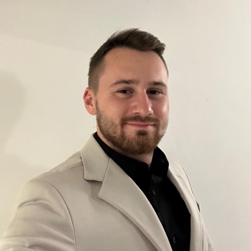 Emil Constantin, trezorier PM Student Club România